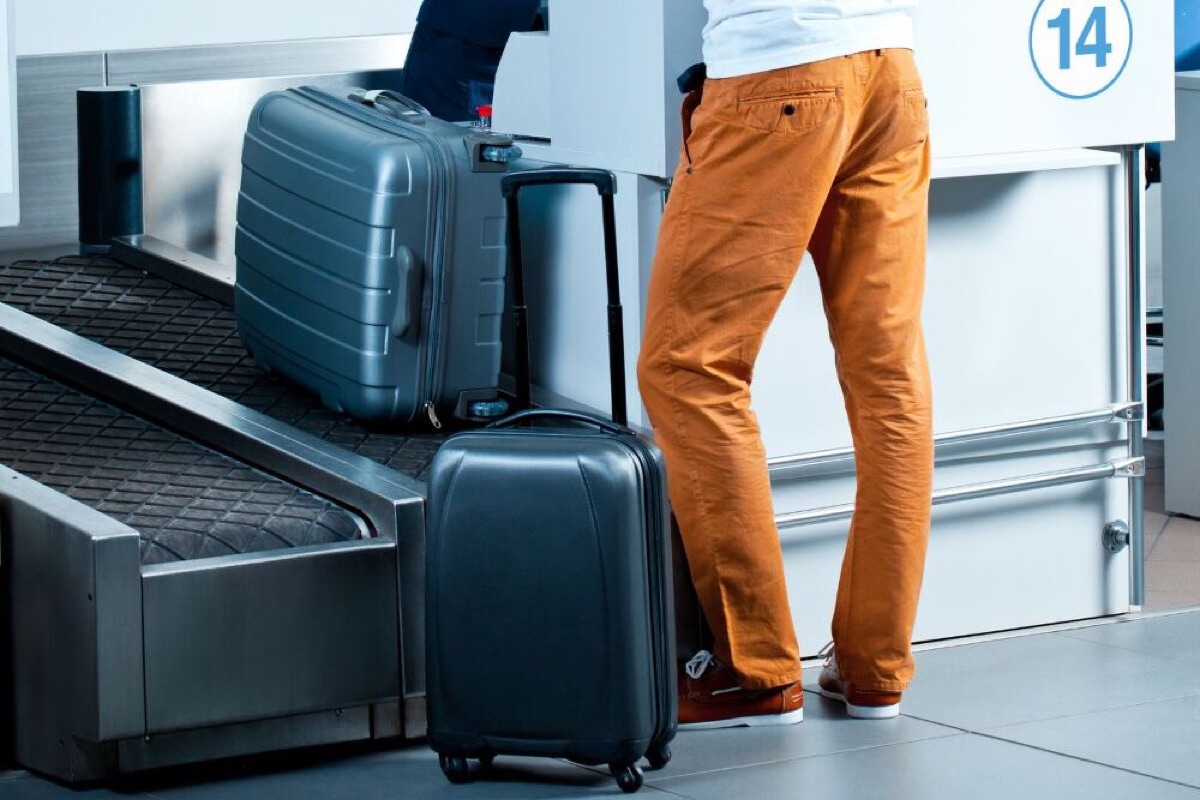 the essential don ts of airport check in tips from wolters world